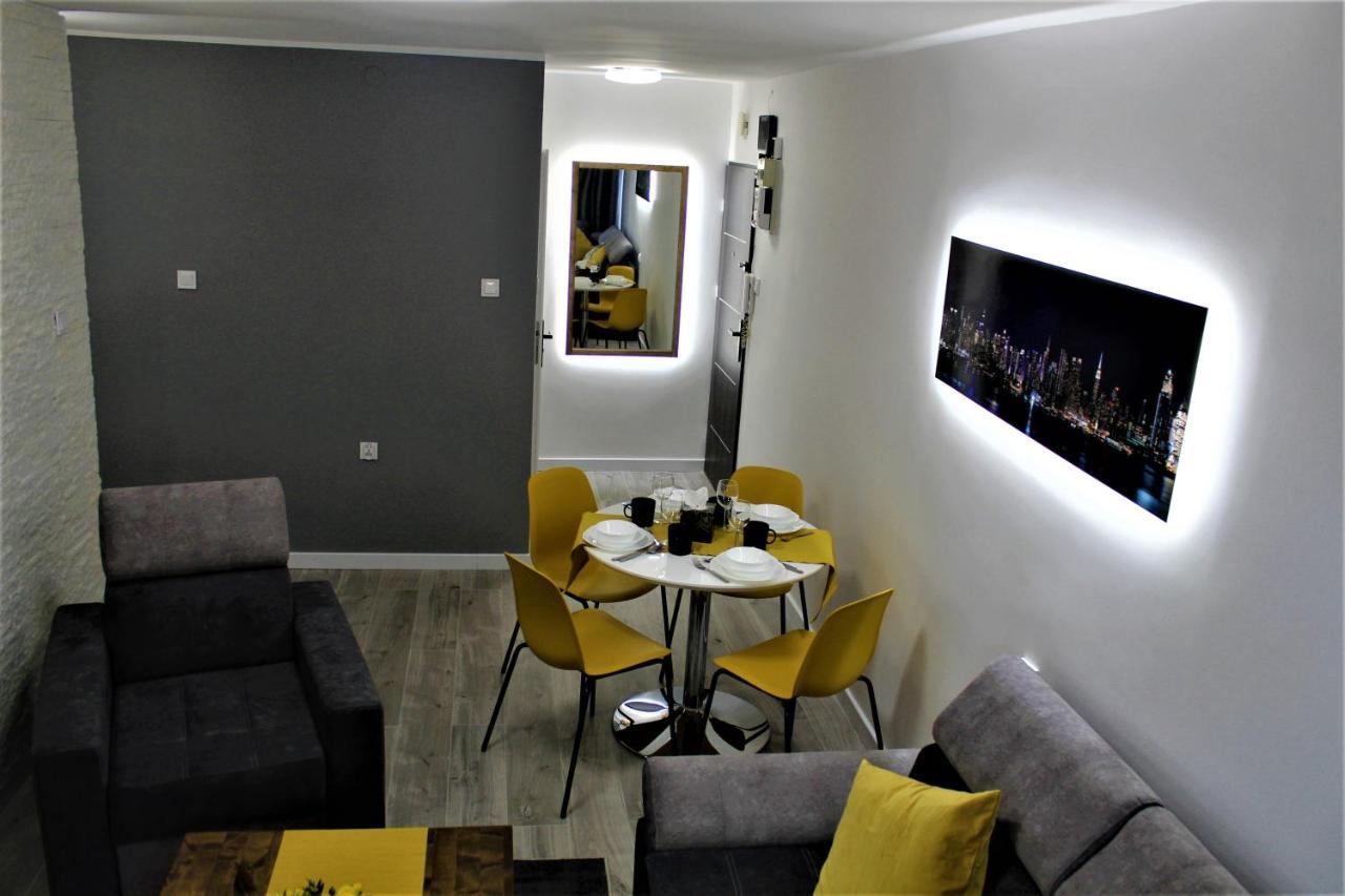 Apartament Przy Arsenale Wrocław Extérieur photo